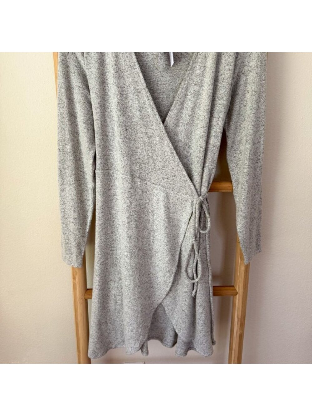 NWT American Eagle Gray Heather Sweater Wrap Tie Mini Dress Size Medium - Picture 3 of 6